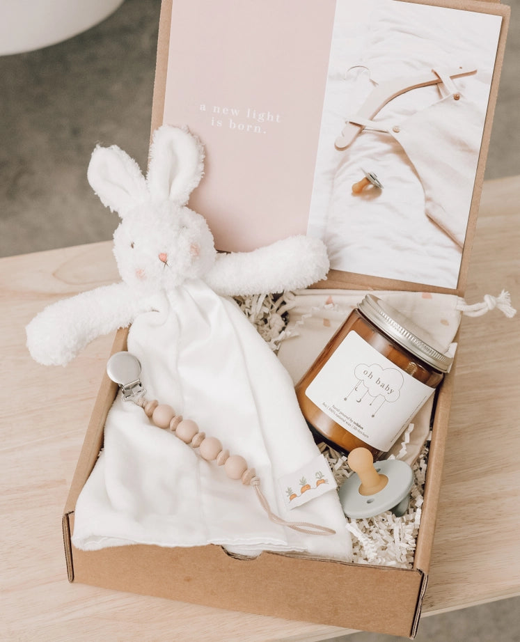 Deluxe Baby Gift Set for Expecting Moms