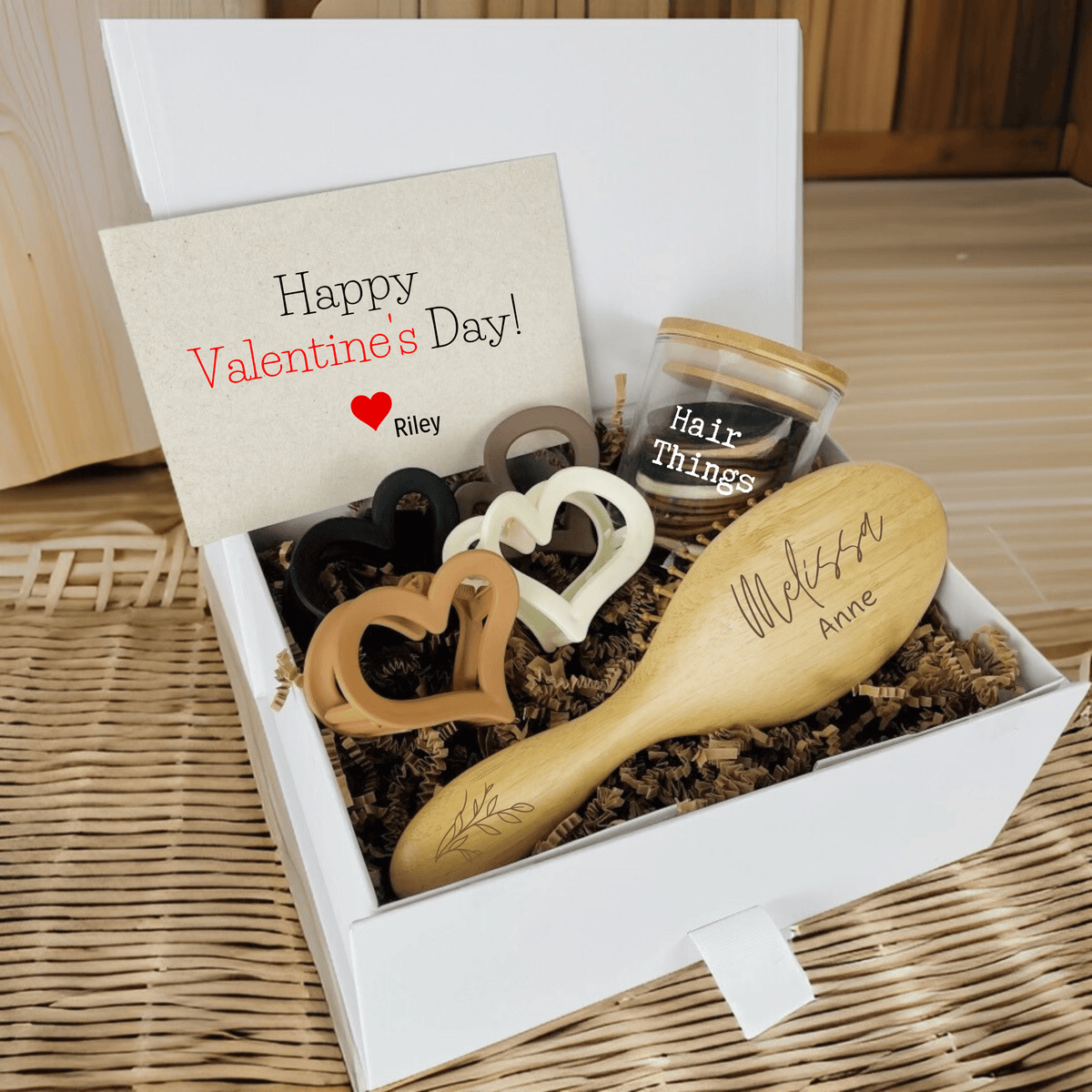 Chic Valentine&#39;s Beauty Gift