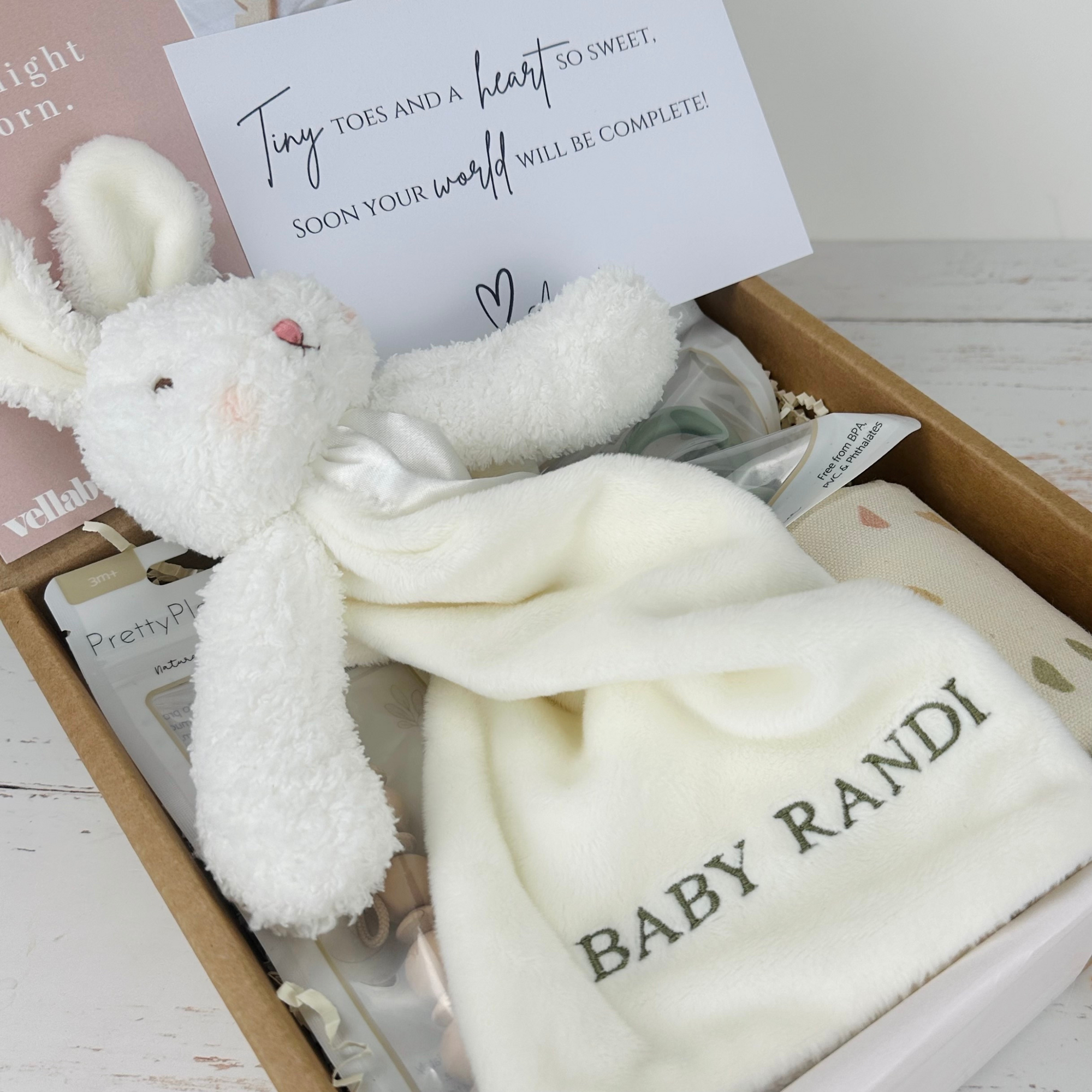 Deluxe Baby Gift Set for Expecting Moms